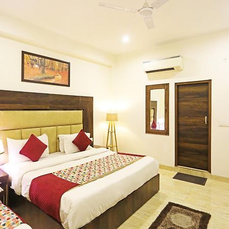 Hotel The Kiara Near Delhi Airport Neu-Delhi Exterior foto