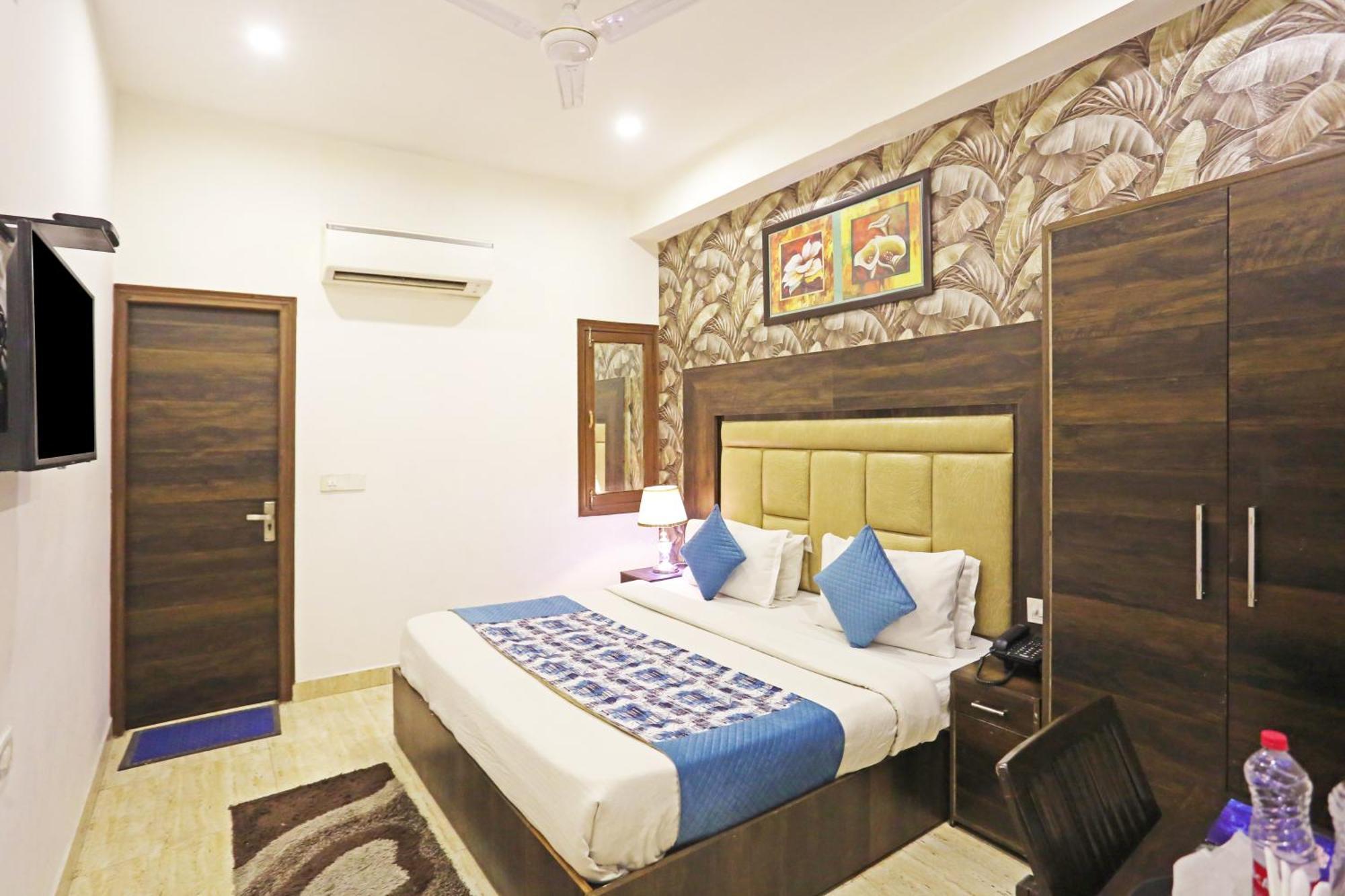 Hotel The Kiara Near Delhi Airport Neu-Delhi Exterior foto