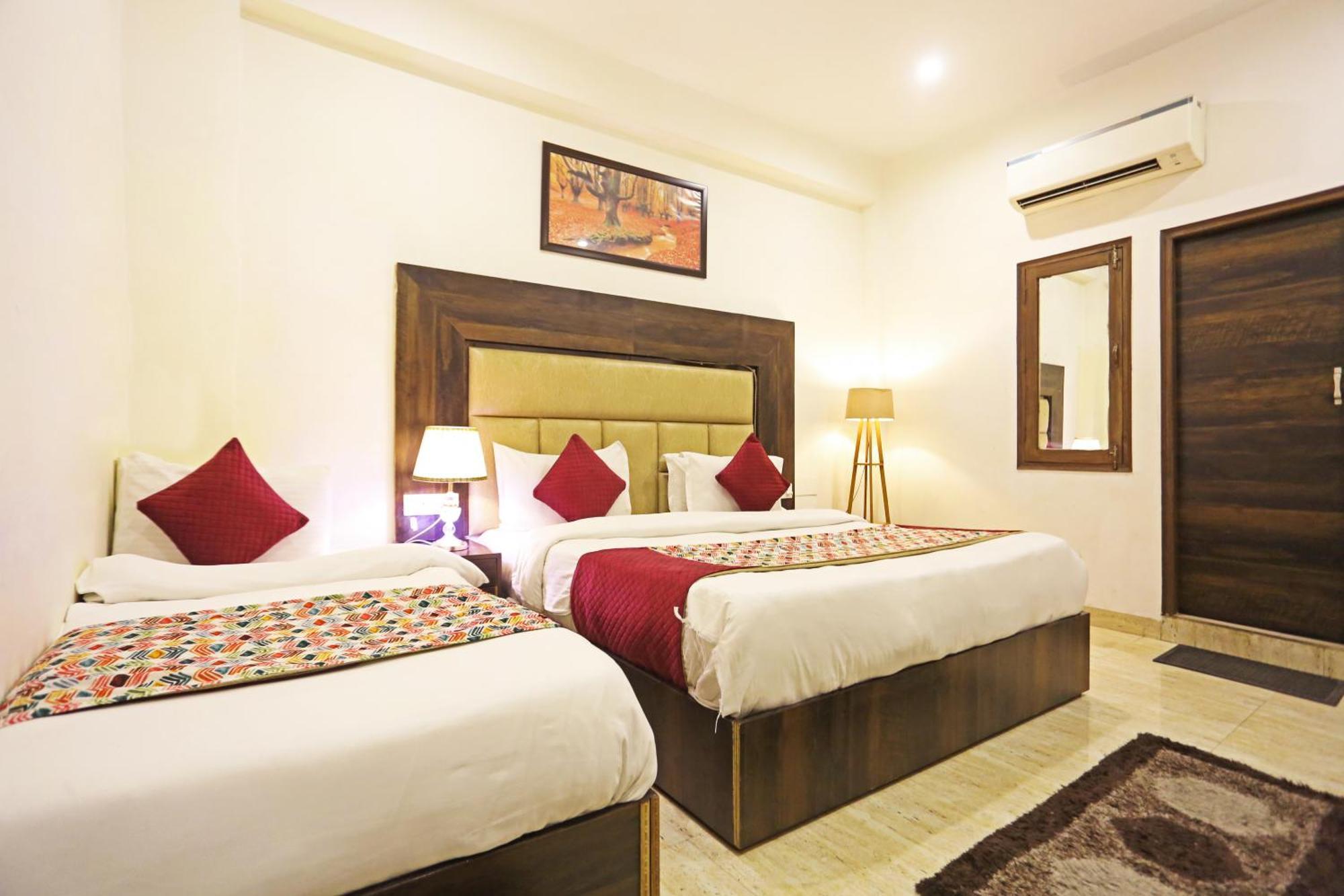 Hotel The Kiara Near Delhi Airport Neu-Delhi Exterior foto